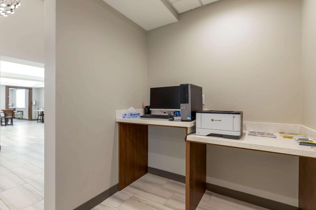 Comfort Inn&Suites Muskogee Buitenkant foto