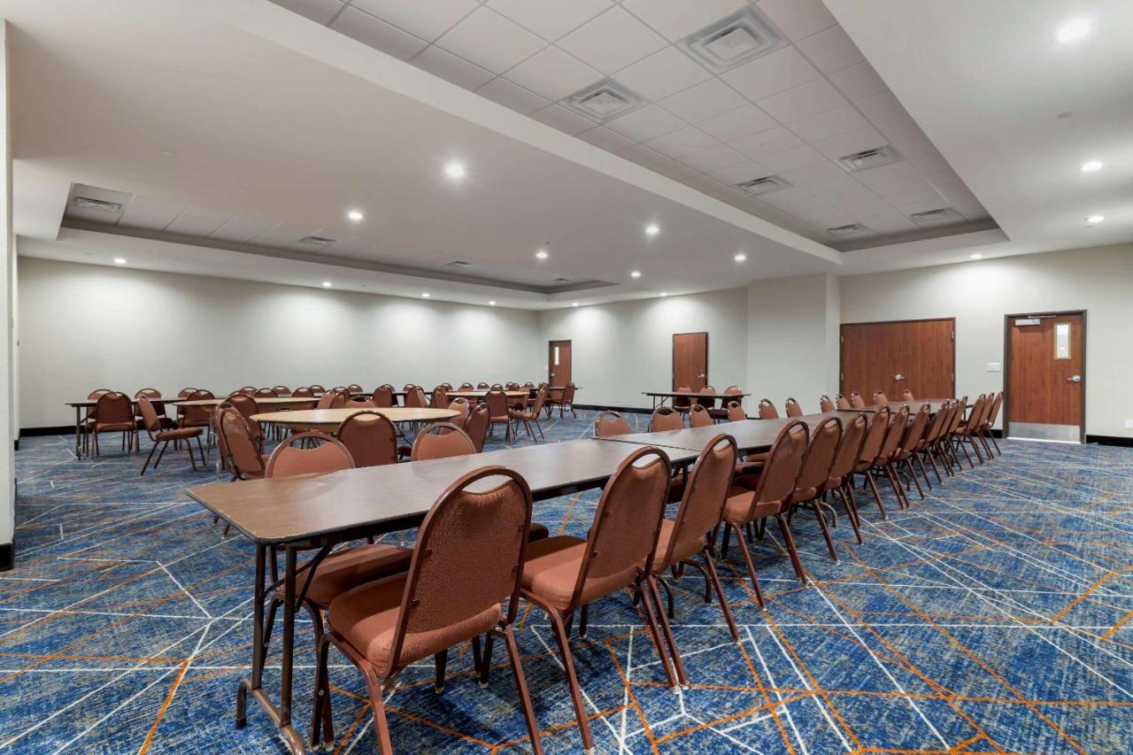 Comfort Inn&Suites Muskogee Buitenkant foto