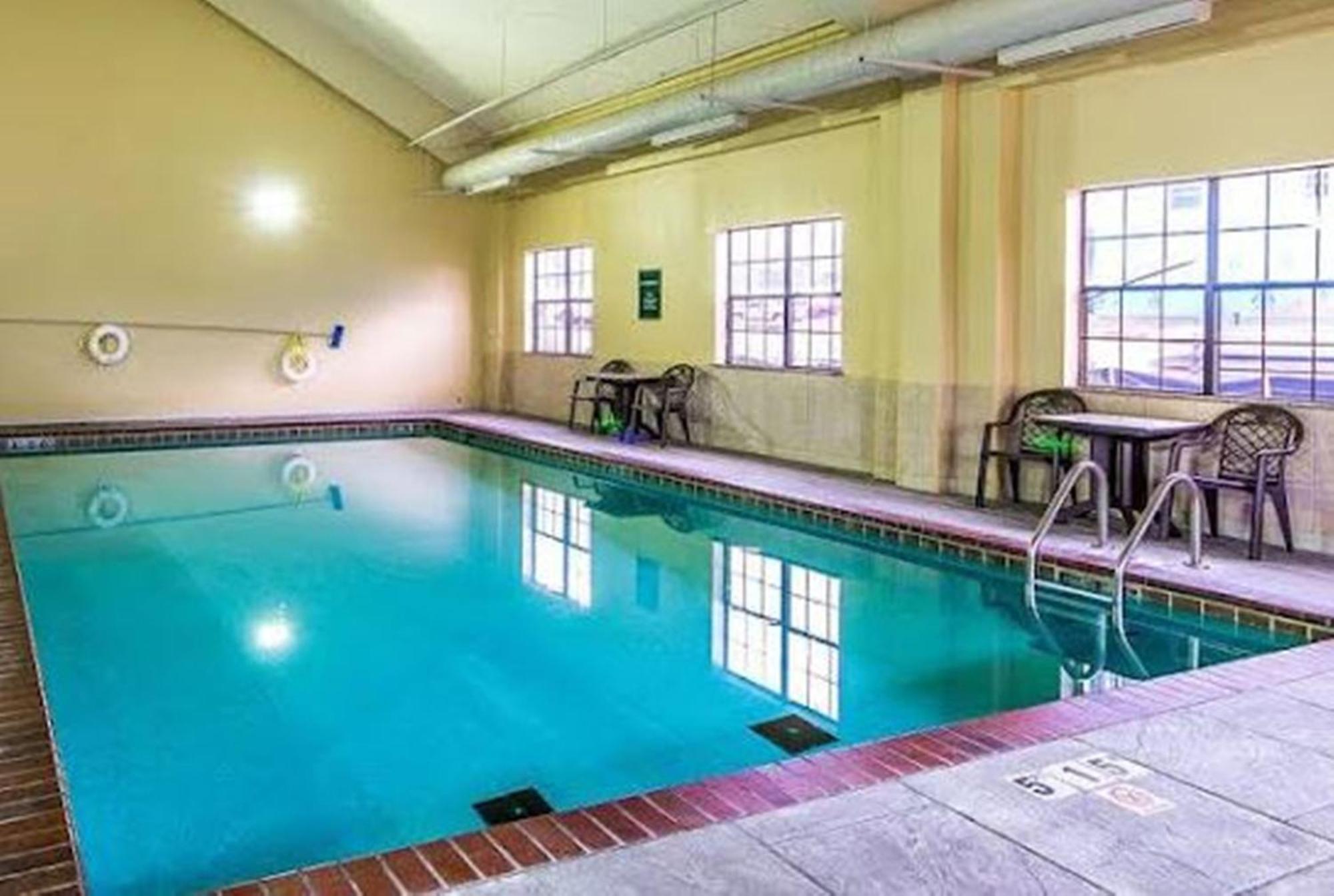 Comfort Inn&Suites Muskogee Buitenkant foto
